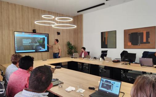 João Sarraipa presentando resultados del proyecto YachaY